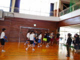 岩崎、北村が明日チャリティーイベントを行う倉敷市児島で初の学校訪問！